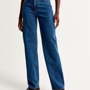 Abercrombie & Fitch High Rise 90s Relaxed Jean
